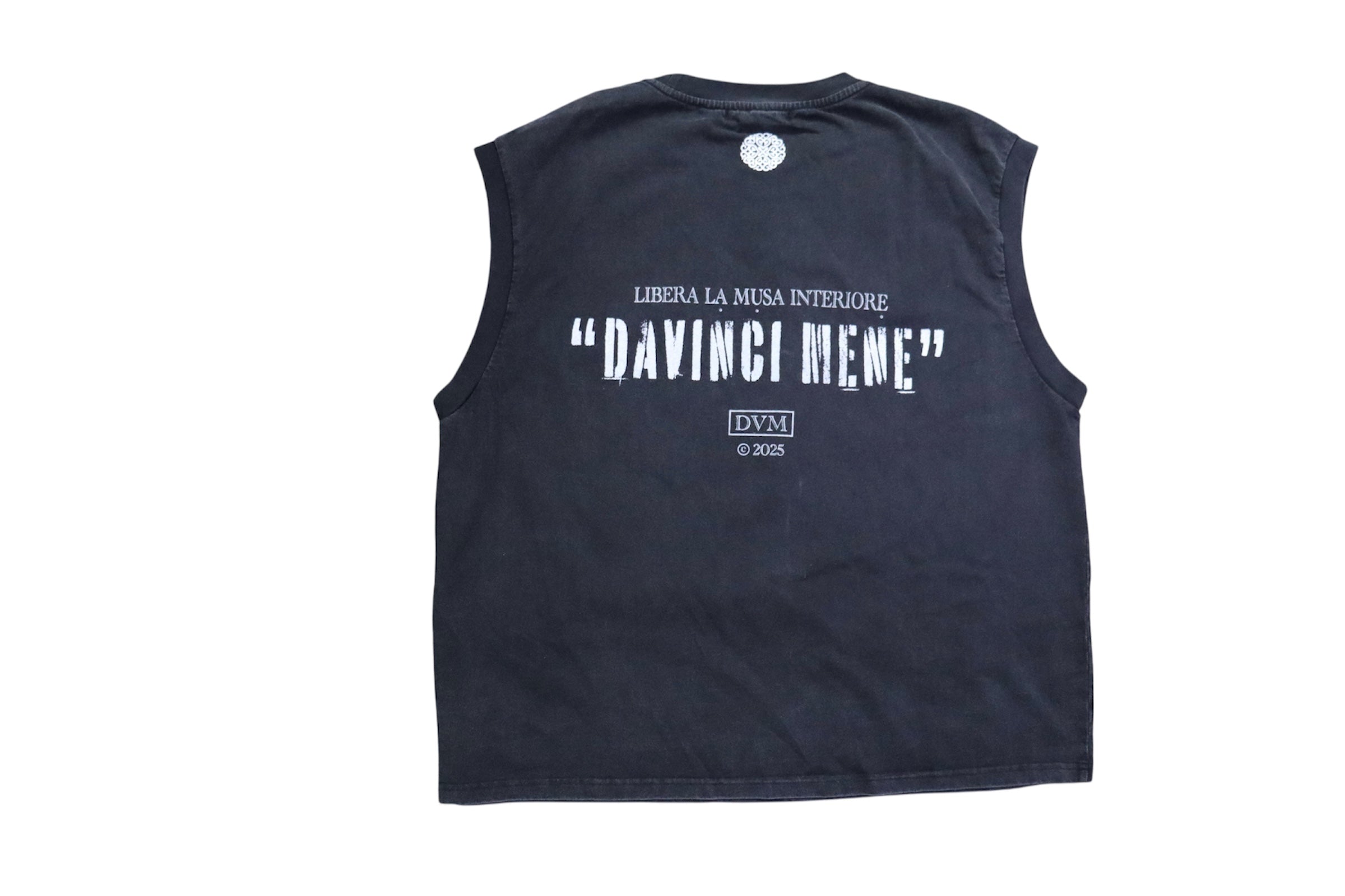 LEONARDO DA VINCI GRAPHIC SLEEVELESS SHIRT